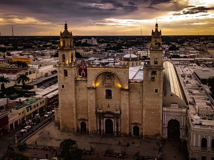 catedral de san idelfonso en el centro de merida yucatan 