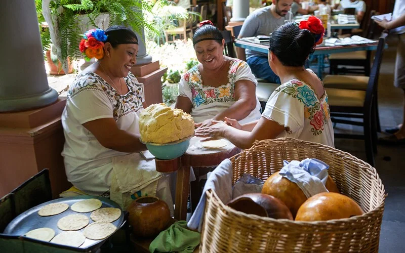 Restaurante La Chaya Maya con comida yucateca tradicional en Mérida